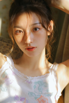 色愁久久久人愁久下一句怎么接